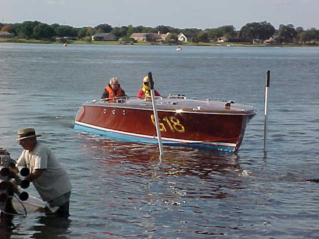 17-VintageBoat.JPG