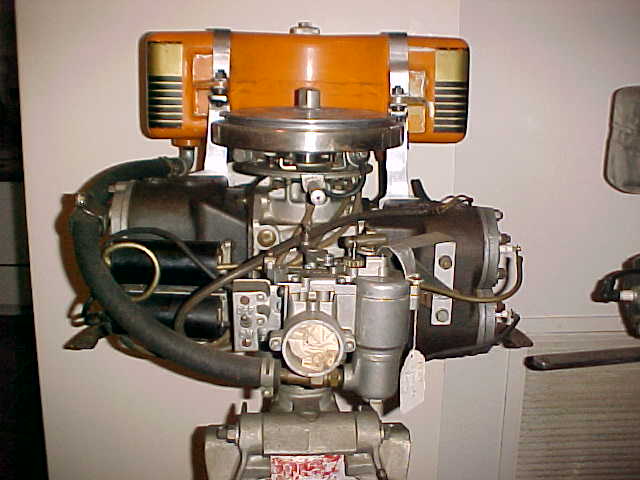 1938Evinrude-2.JPG