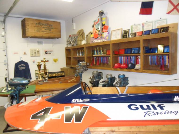 4W-raceboat.JPG
