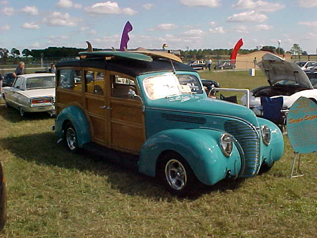 6-FordWoodie.JPG