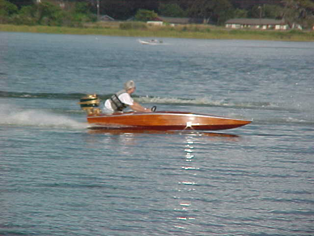 BoatsRacing5.JPG